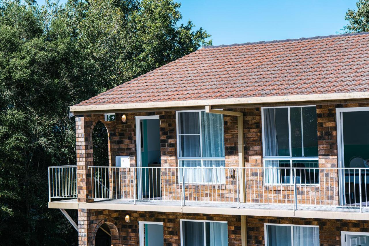 Gosford Palms Motor Inn Exterior photo